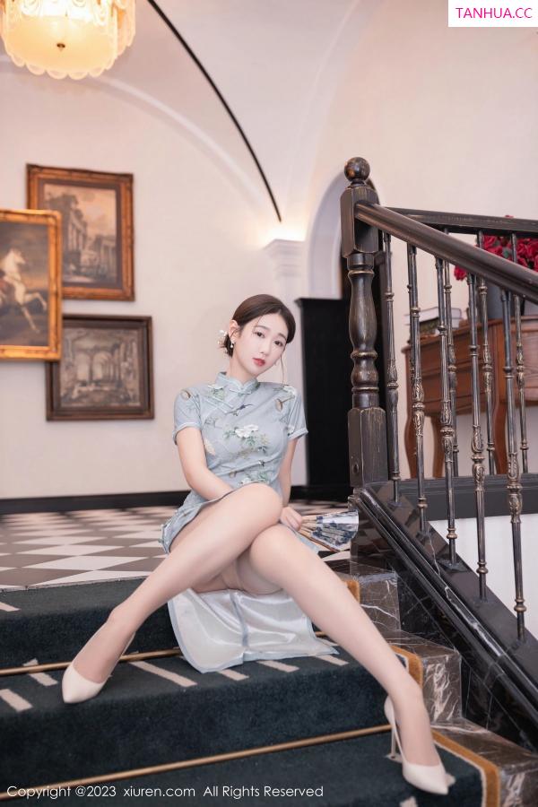 唐安琪  [XiuRen]高清写真图 2023.08.14 No.7232 唐安琪 美腿旗袍第10张图片